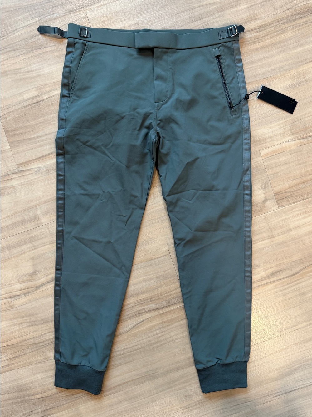 Greyson: Rumson jogger